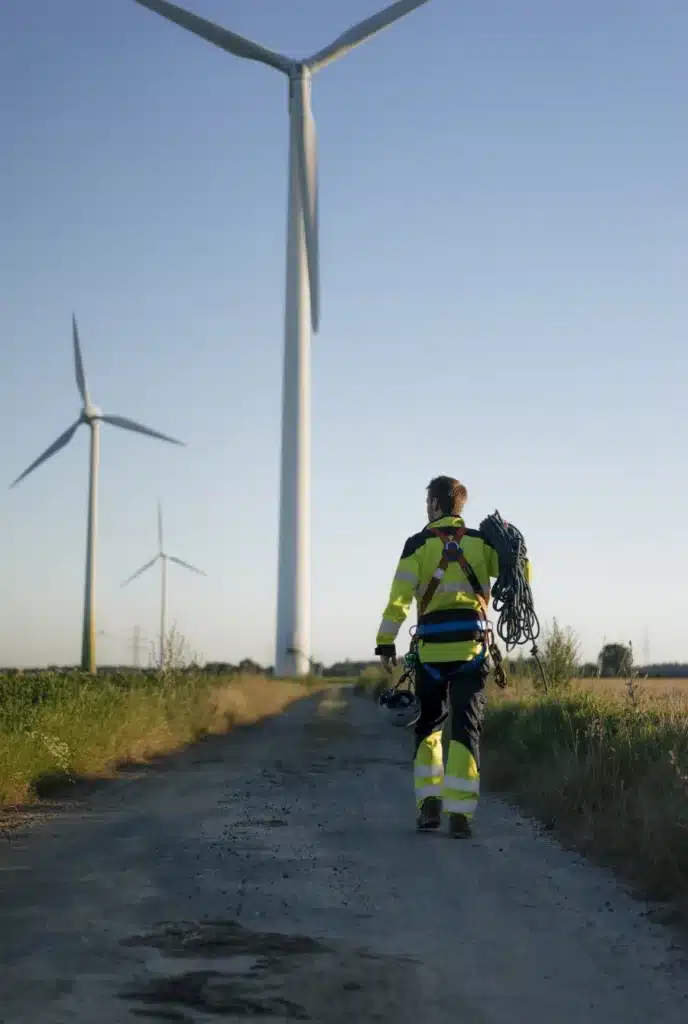 The Challenges Facing Utility and Renewable-Energy Field Engineers